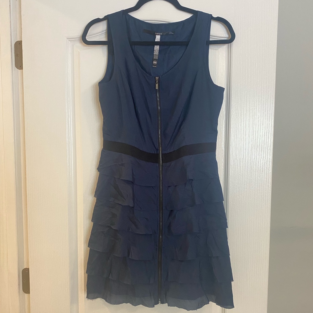 Kenzie - Medium Navy Ruffle Zip Shift Dress Nwot